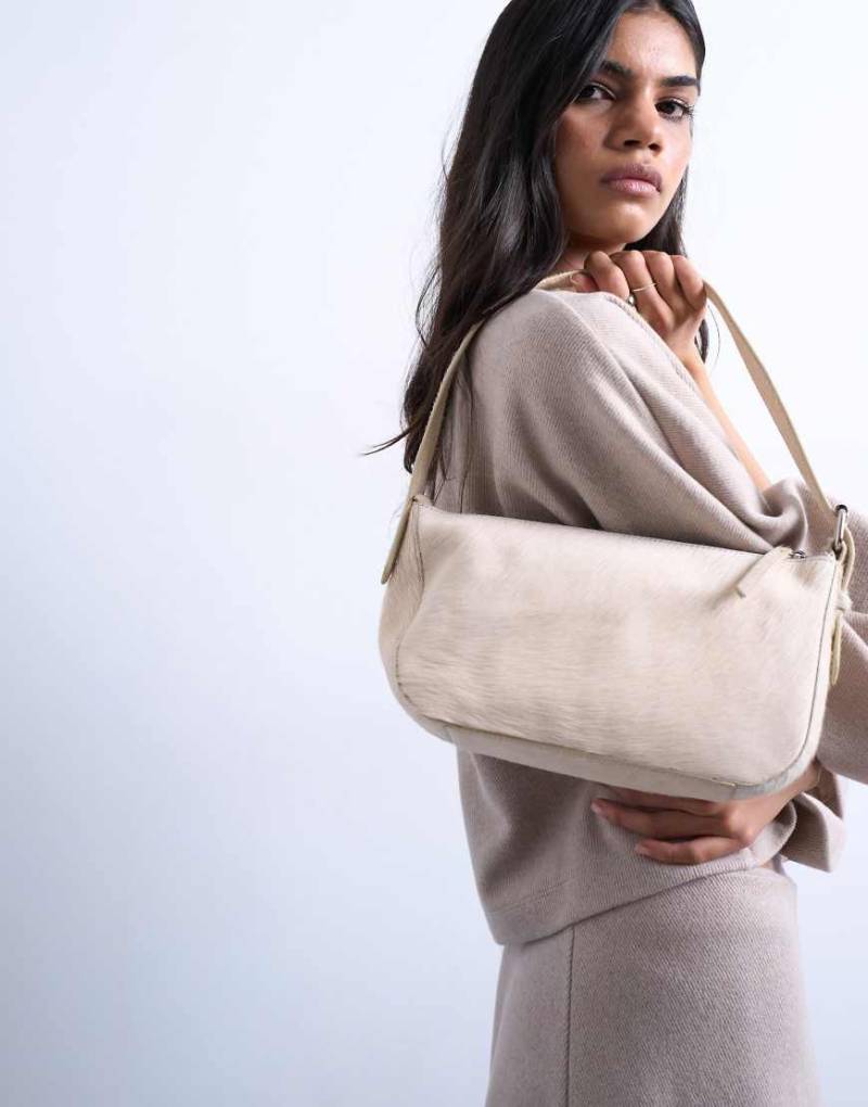 Topshop - Stina - Schultertasche aus echtem Leder in Wollweiß mit Ponyfell-Optik von Topshop