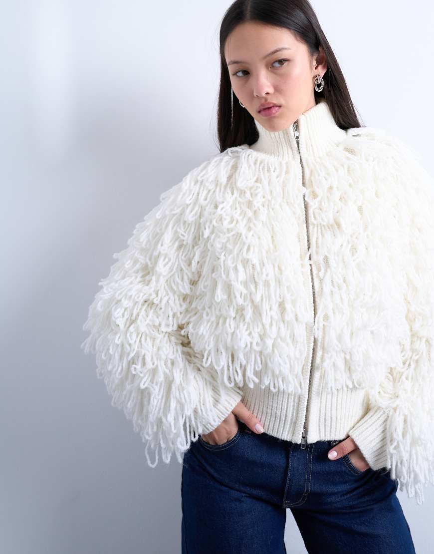 Topshop - Strickjacke in Elfenbeinweiß mit Schlaufen-Finish, Stehkragen und Reißverschluss von Topshop