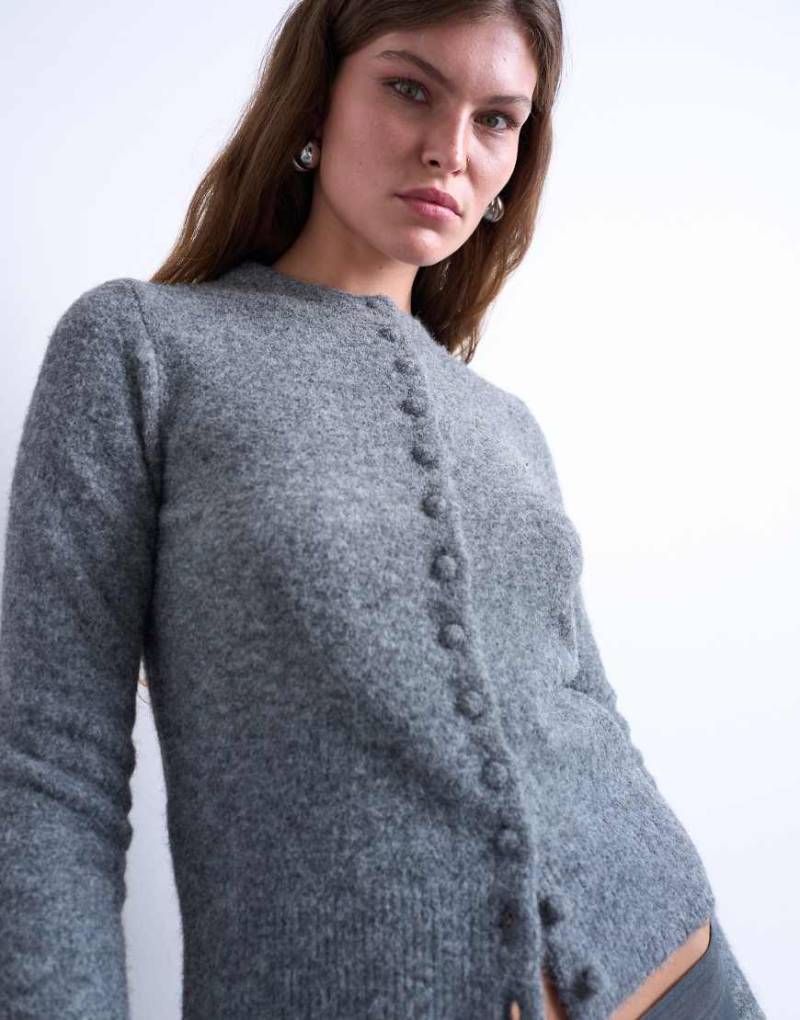 Topshop - Strickjacke in Grau mit bedeckten Knöpfen von Topshop