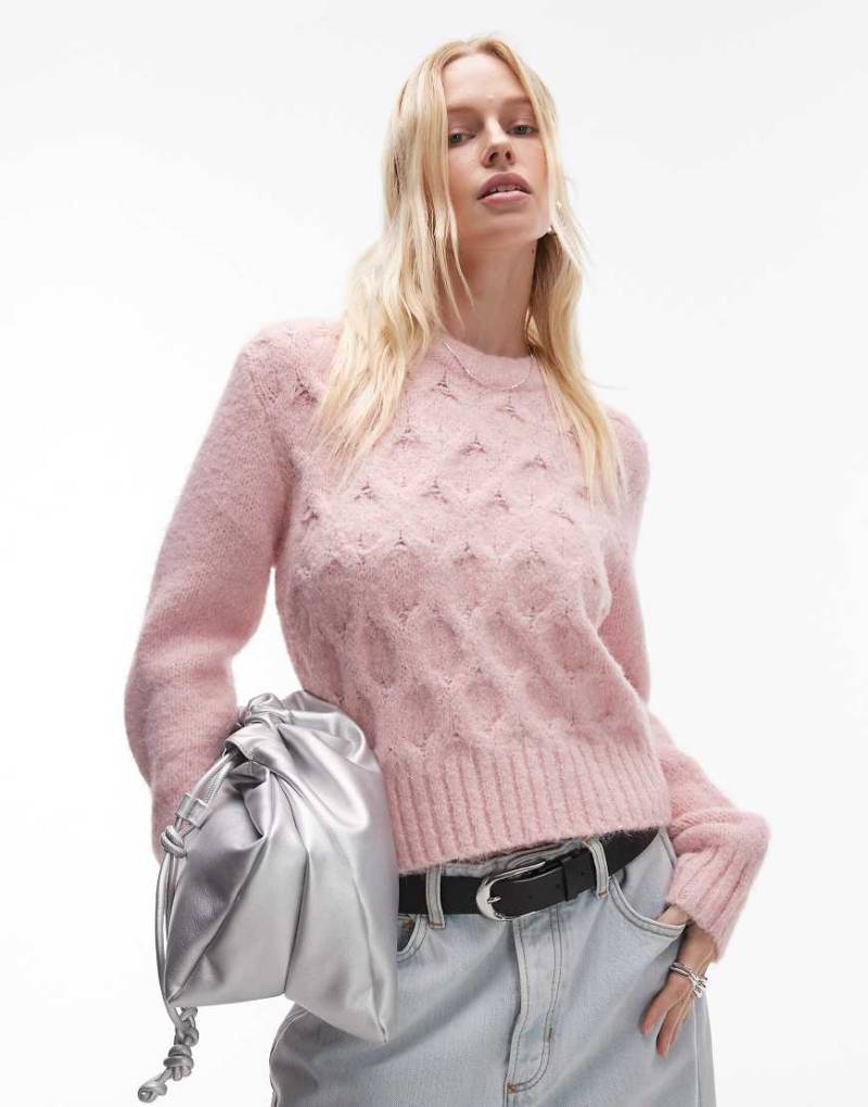 Topshop - Strickpullover in Hellrosa mit Zopfstrickmuster von Topshop