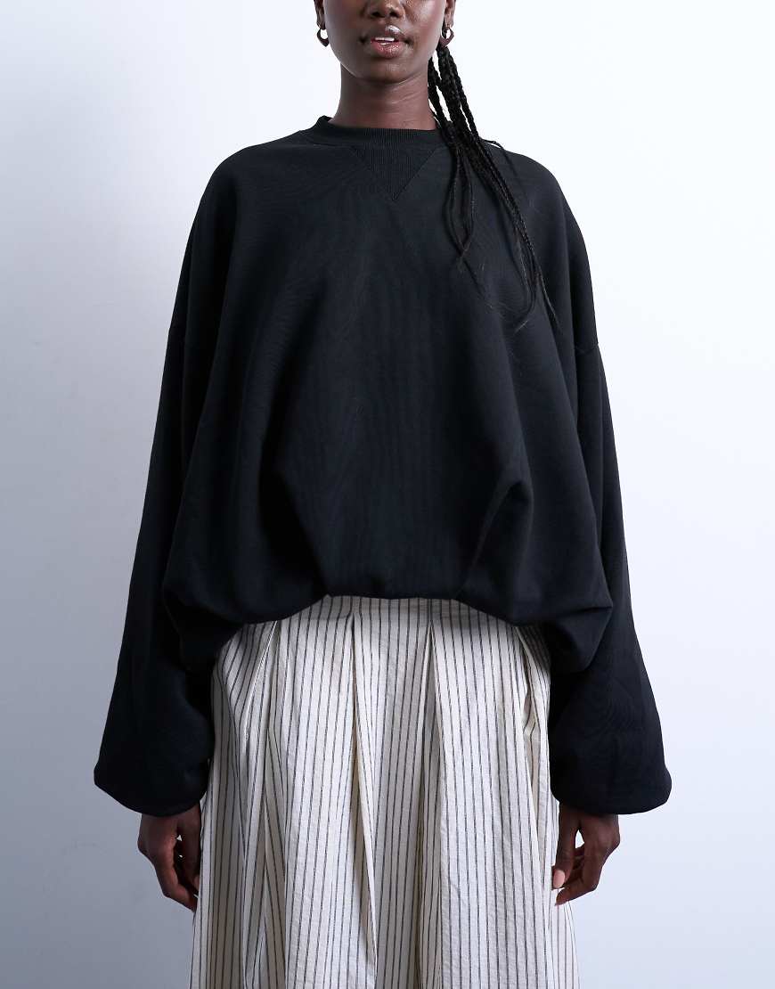 Topshop - Sweatshirt in Schwarz mit Ballonsaum von Topshop