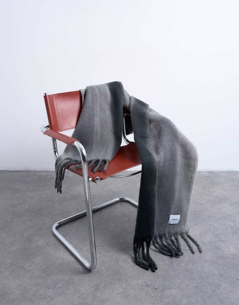 Topshop - Sydney - Deckenschal in Grau von Topshop