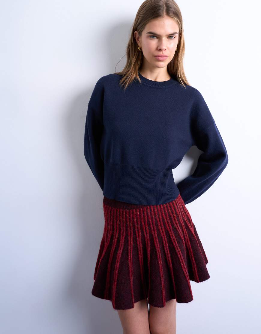Topshop - Taillierter Pullover aus Kompaktstrick in Marineblau von Topshop