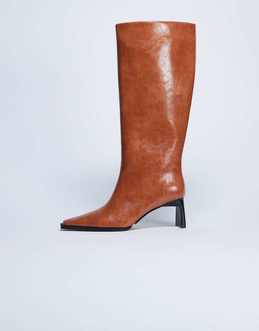 Topshop - Talia - Kniehohe Stiefel in Hellbraun mit kantiger Zehenpartie-Brown von Topshop