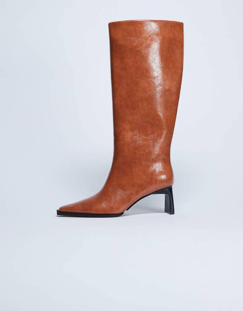 Topshop - Talia - Kniehohe Stiefel in Hellbraun mit kantiger Zehenpartie-Brown von Topshop