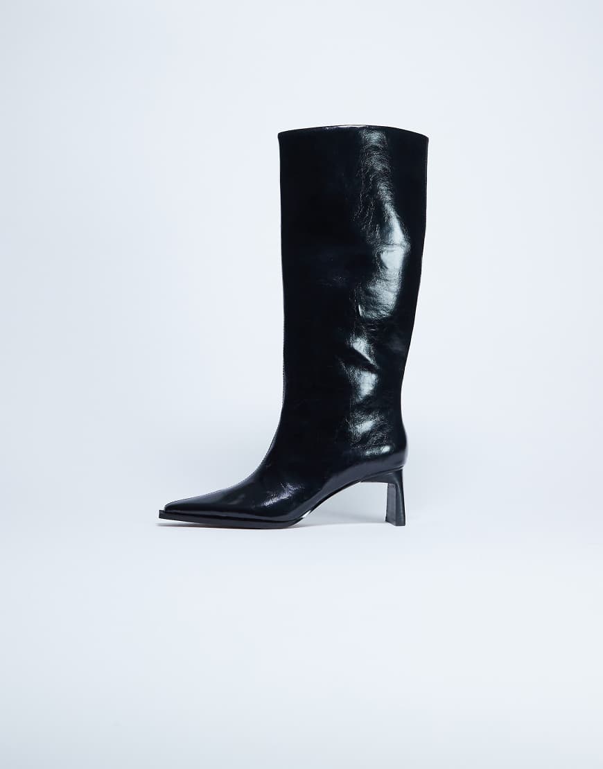 Topshop - Talia - Kniehohe Stiefel in Schwarz mit kantiger Zehenpartie von Topshop