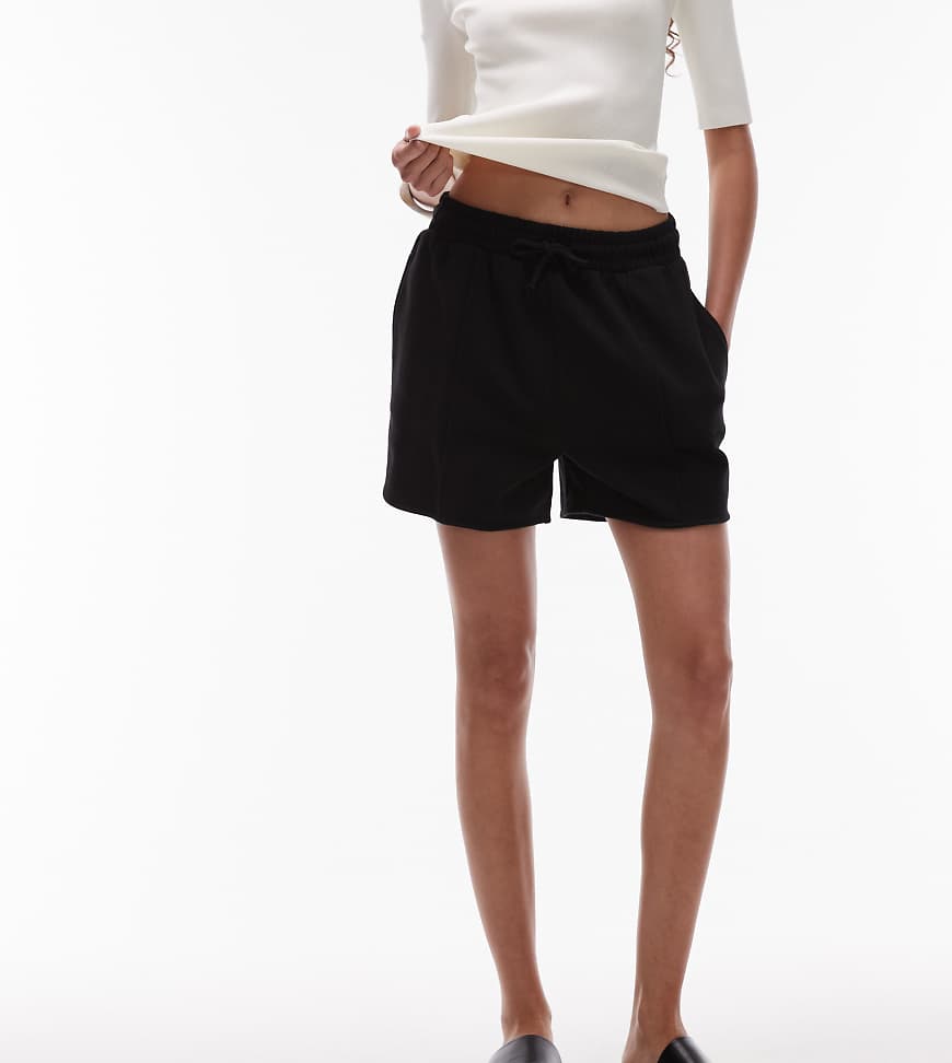 Topshop Tall - Joggingshorts in Schwarz mit Biesen Topshop Tall - Joggingshorts in Schwarz mit Biesen von Topshop