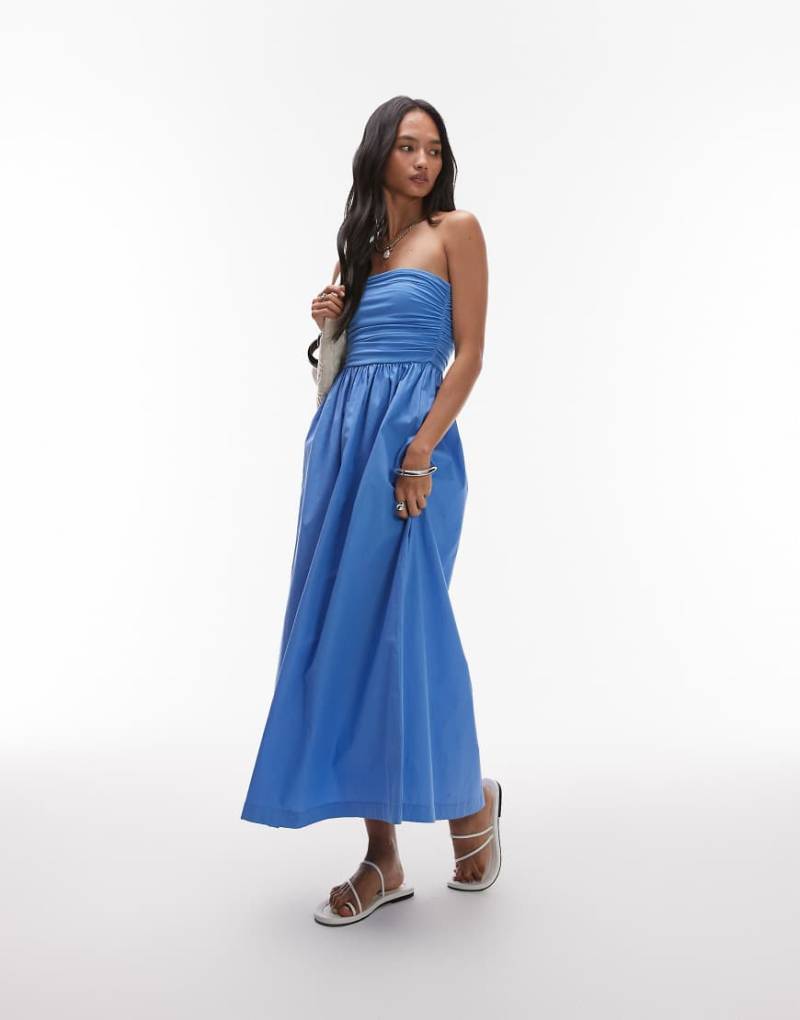 Topshop - Trägerloses Maxikleid aus Popeline-Materialmix in Blau von Topshop