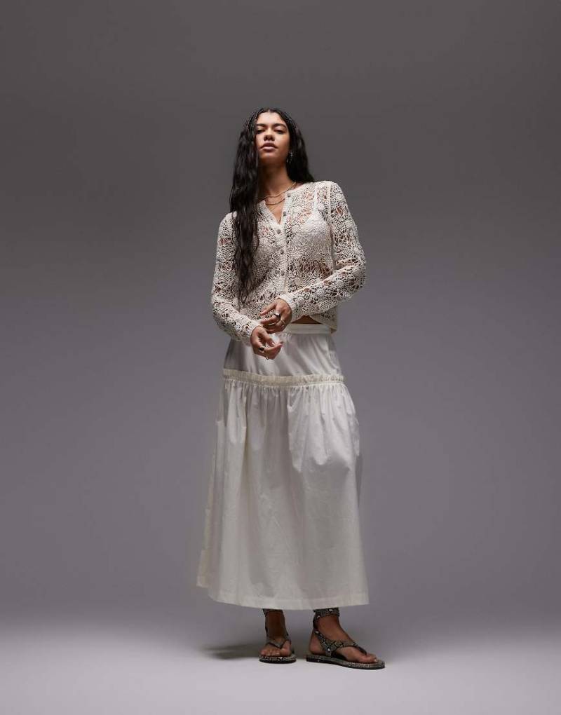 Topshop - Weiter Popeline-Rock in Elfenbein mit Rüschen-Weiß von Topshop