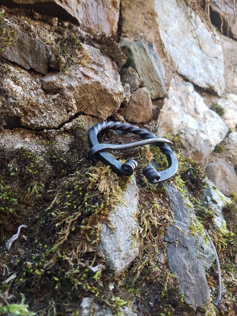 Ringfibel Aus Eisen Geschmiedet, Gewandschließe Wikinger, Larp, Mittelalter von Toraxacum