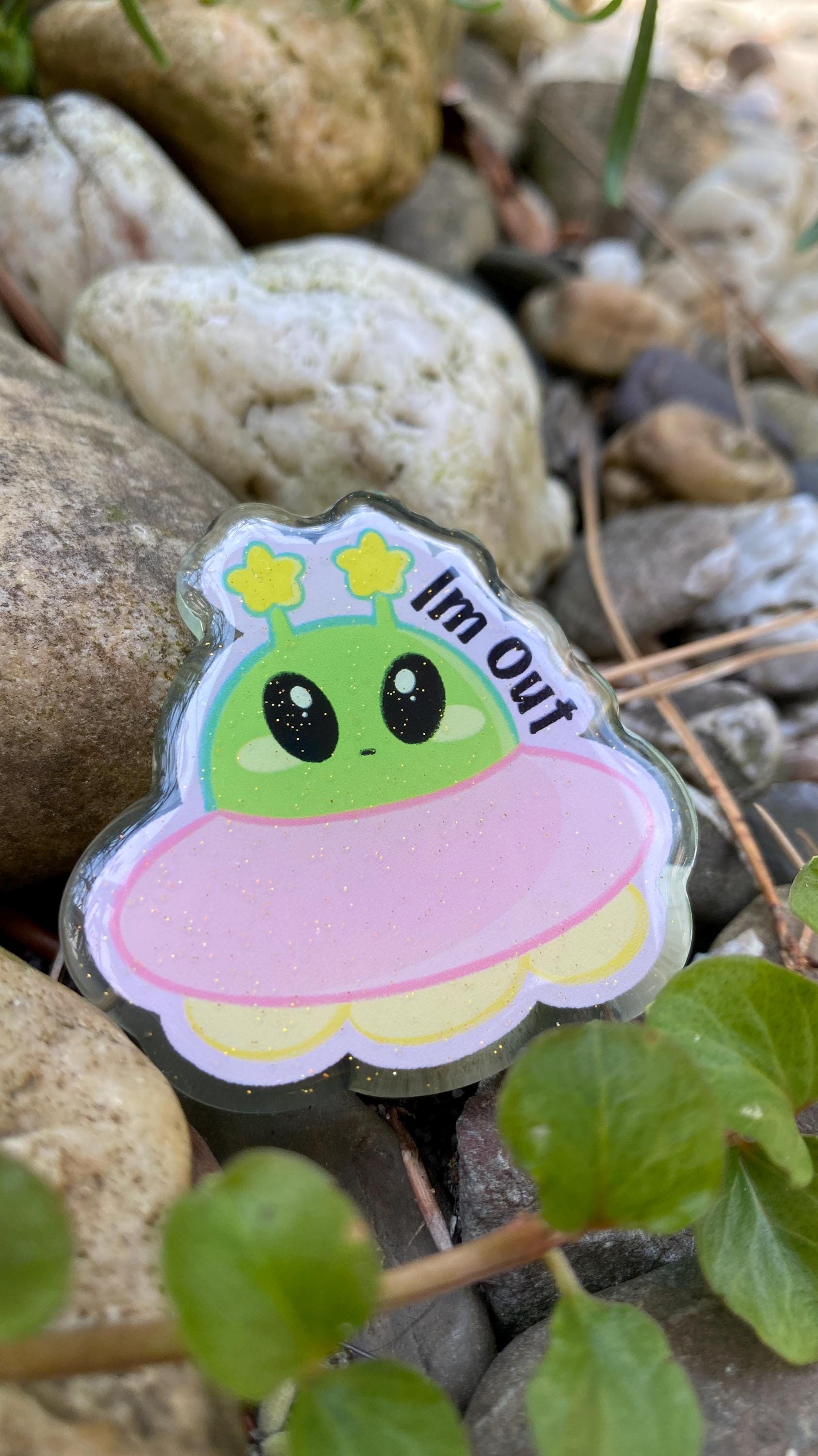 Im Out Alien Pin Im Out Alien Pin von TorvyiDesign