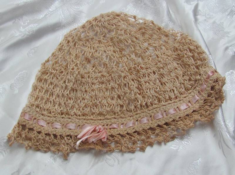 Mütze - Reizende Antike Handgemachte Gehäkelte Spitze-Baby-Säuglingskind-Mädchen-Mützen-Hut von TotallyLinens