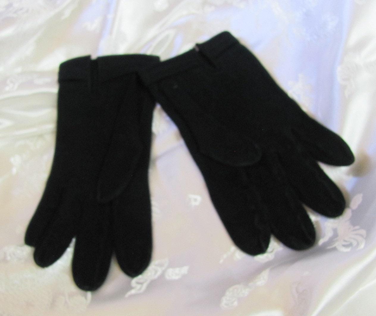 Vintage Schwarze Super Weiche Nylon Handgelenk Handschuhe 7.5"Long Size 6.5 Small // Viele Andere Zur Auswahl in Meinem Shop Vintage Schwarze Super Weiche Nylon Handgelenk Handschuhe 7.5"Long Size 6.5 Small // Viele Andere Zur Auswahl in Meinem Shop von TotallyLinens