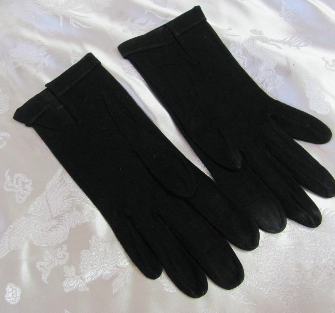 Vintage Schwarze Wildleder Weiche Fahrhandschuhe 8, 5 "Lang Kleine Größe 6.5 // Viele Andere Zur Auswahl in Meinem Shop Vintage Schwarze Wildleder Weiche Fahrhandschuhe 8, 5 "Lang Kleine Größe 6.5 // Viele Andere Zur Auswahl in Meinem Shop von TotallyLinens