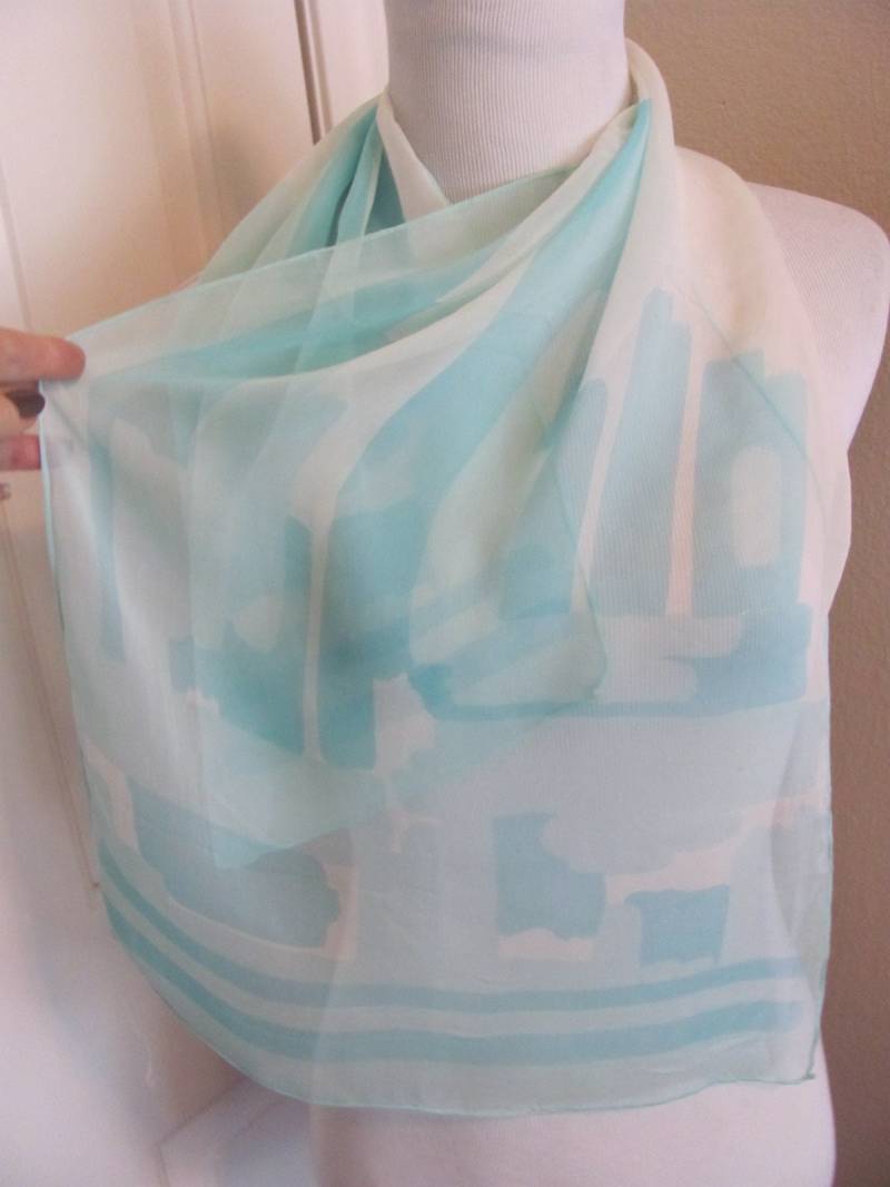 Schöner Grüner/Türkiser Vintage Durchsichtiger Seidenschal // 14 "x 40"Lang 1000+ Designer Seide Schals von TotallyScarves