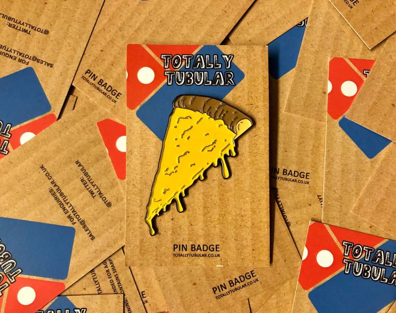 Dripping Cheese | Und Deflnltely No Plneapple Pizza Scheibe Harten Emaille Pin Abzeichen Dripping Cheese | Und Deflnltely No Plneapple Pizza Scheibe Harten Emaille Pin Abzeichen von TotallyyTubular
