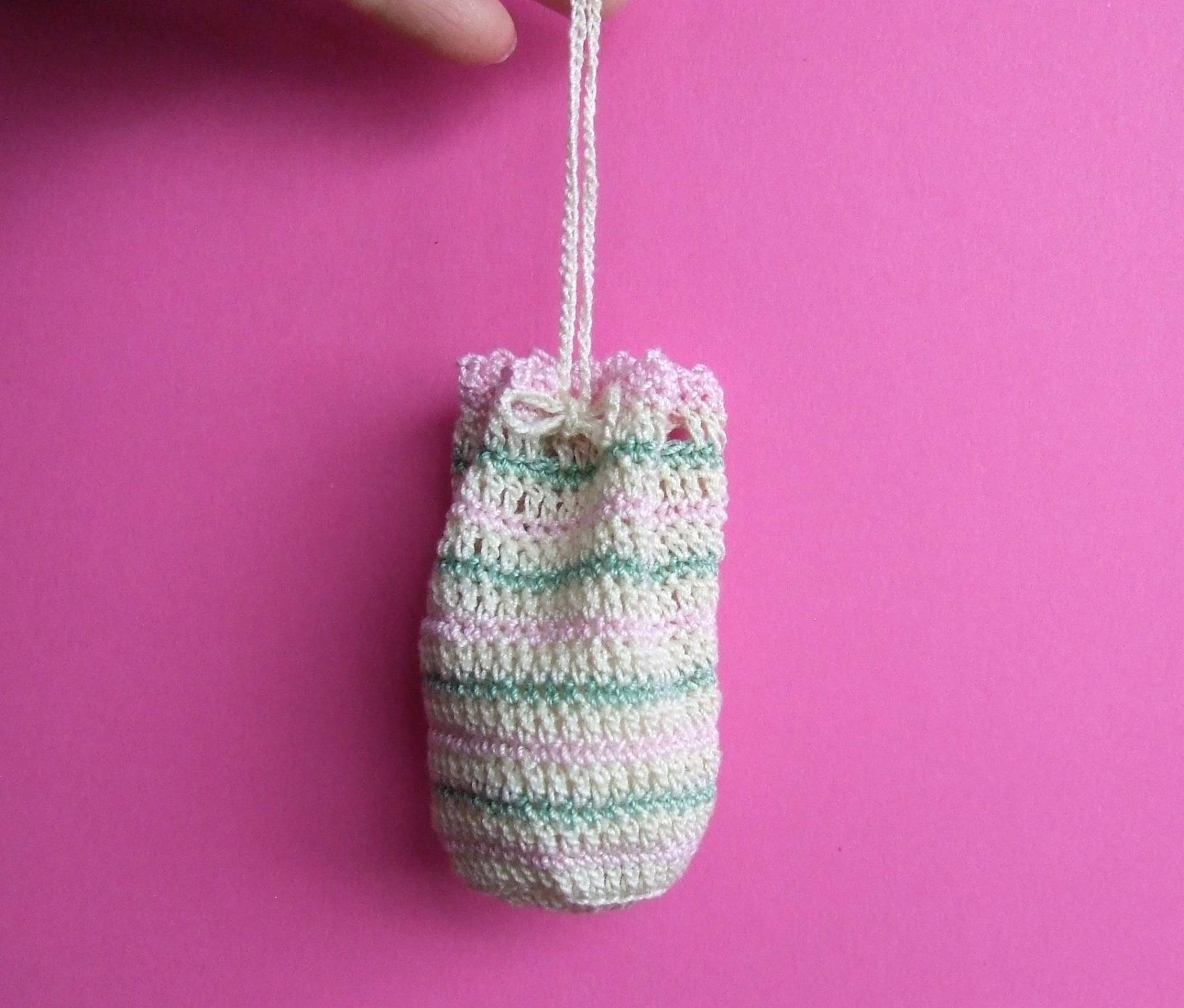 Handgehäkelter Mini-Beutel - Pastellfarbene Beutel-Tasche, Geldbörse, Schmuckhalter von ToucheCrochetLadybug