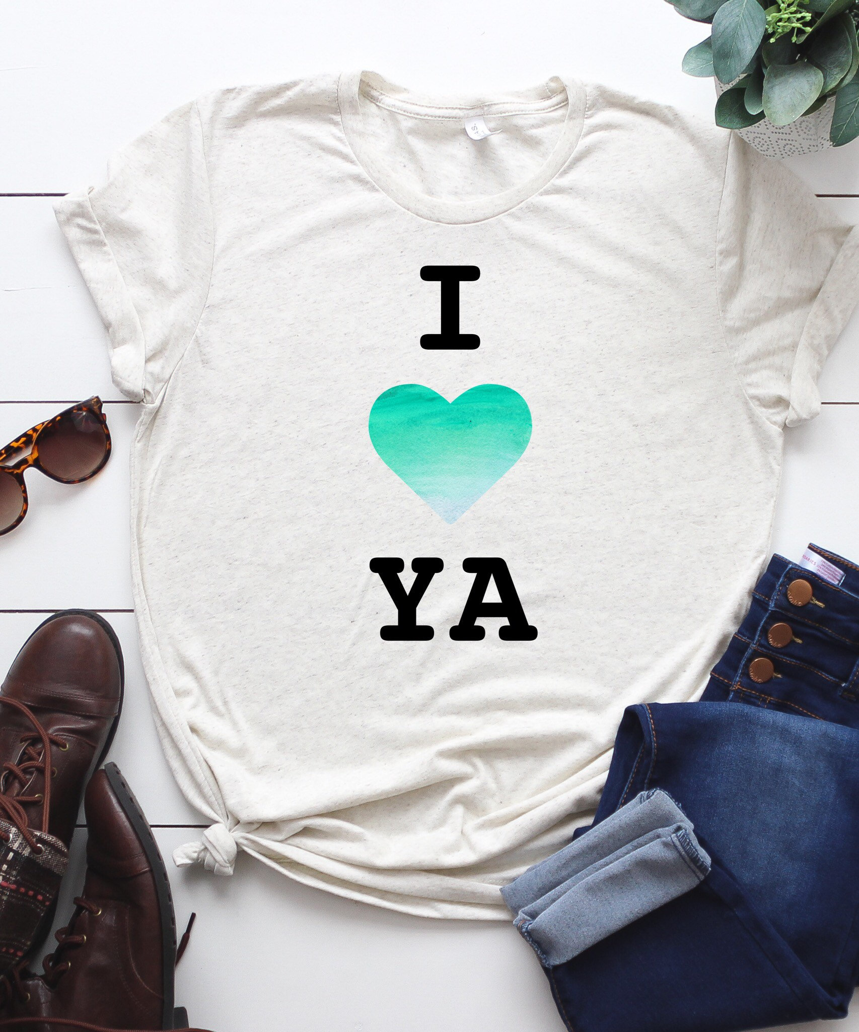 I Heart Ya - Junger Erwachsenen Fan Kurzarm Unisex T-Shirt I Heart Ya - Junger Erwachsenen Fan Kurzarm Unisex T-Shirt von TourDeBookshop