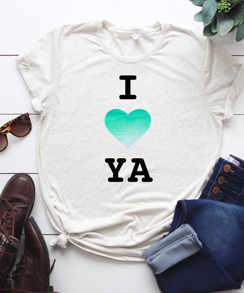 I Heart Ya - Junger Erwachsenen Fan Kurzarm Unisex T-Shirt I Heart Ya - Junger Erwachsenen Fan Kurzarm Unisex T-Shirt von TourDeBookshop