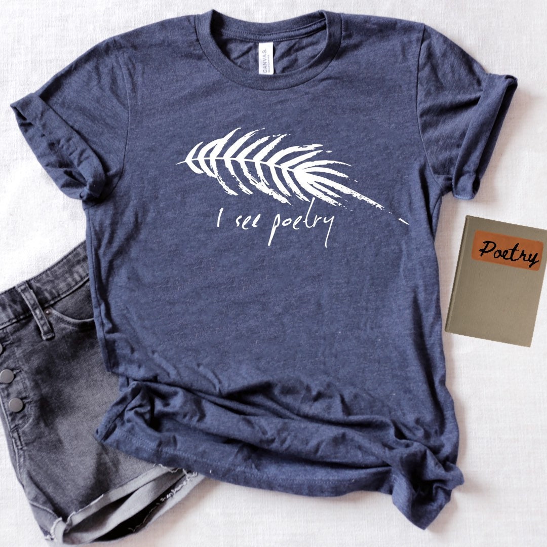 Ich Sehe Poesie - Feder Kurzarm Unisex T-Shirt Ich Sehe Poesie - Feder Kurzarm Unisex T-Shirt von TourDeBookshop