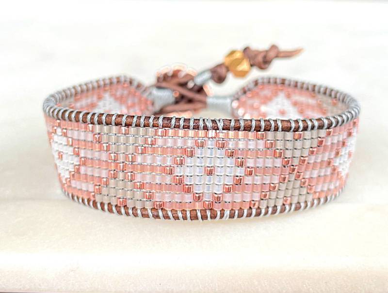 Blush, Grau Und Rose Gold Diamond Loom Woven Armband, Geschenk Für Sie, Brautjungfer Schmuck Blush, Grau Und Rose Gold Diamond Loom Woven Armband, Geschenk Für Sie, Brautjungfer Schmuck von TowerCreationsbyTC