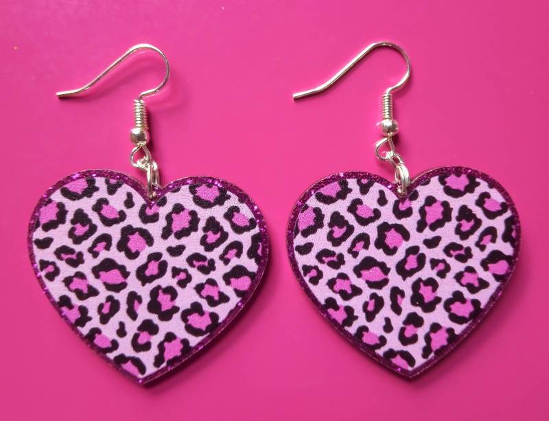 Herz Rosa Und Schwarze Leopardenmuster Ohrringe Herz Rosa Und Schwarze Leopardenmuster Ohrringe von ToxicGlamour