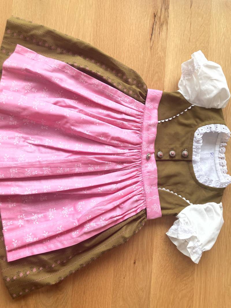 Dirndl Größe 80 Dirndl Größe 80 von Trachtenkids