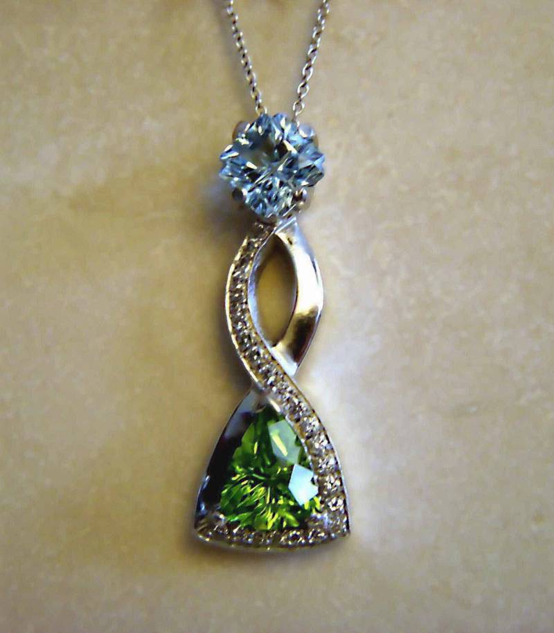 Anhänger Aus Aquamarin, Peridot Und Diamant von TracyJanuleDesigns