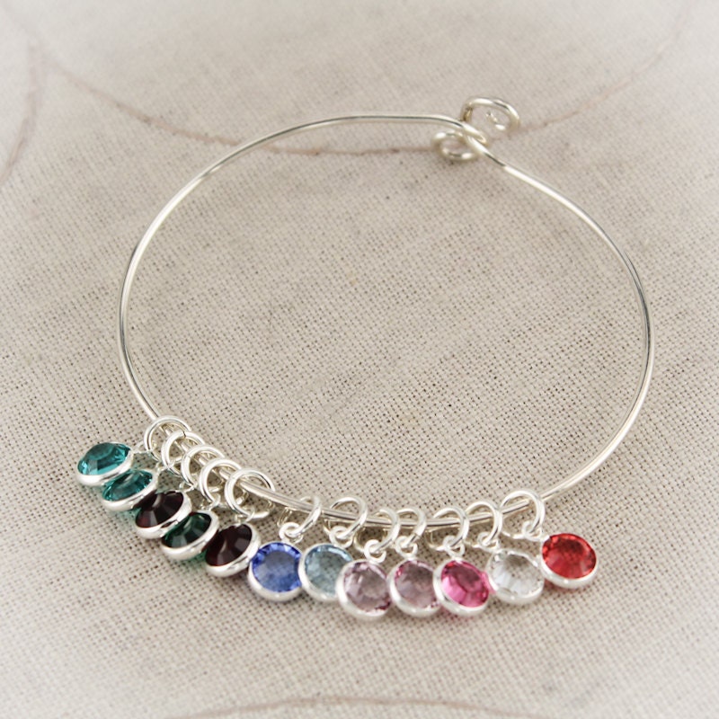 Mutter Oder Großmutter Charm Armreif Aus Sterling Silber Mit Geburtssteinen von TracyTayanDesigns