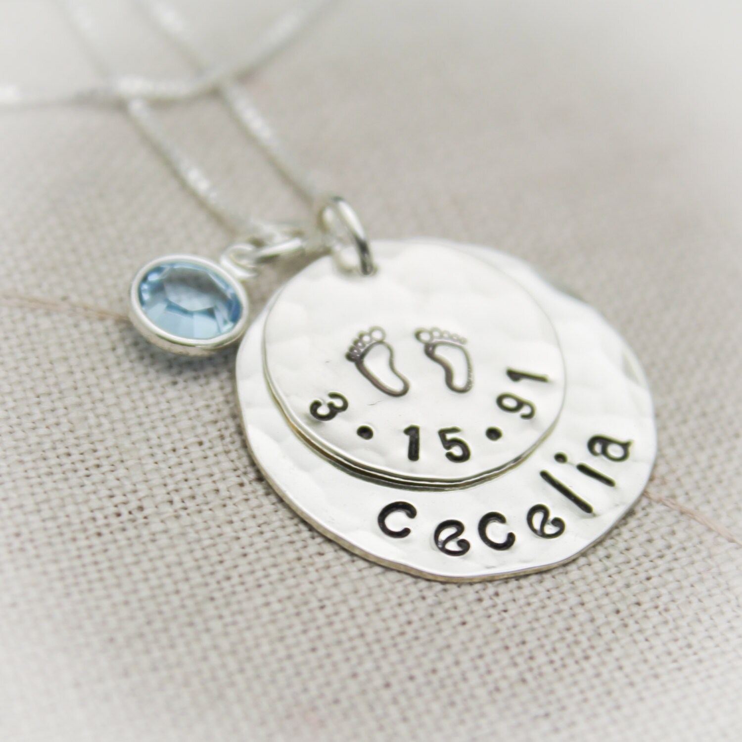 Personalisierte New Mommy Sterling Silber Halskette Mit Geburtsdatum Und Geburtssteinen Hand Gestempelt Schmuck Personalisierte New Mommy Sterling Silber Halskette Mit Geburtsdatum Und Geburtssteinen Hand Gestempelt Schmuck von TracyTayanDesigns