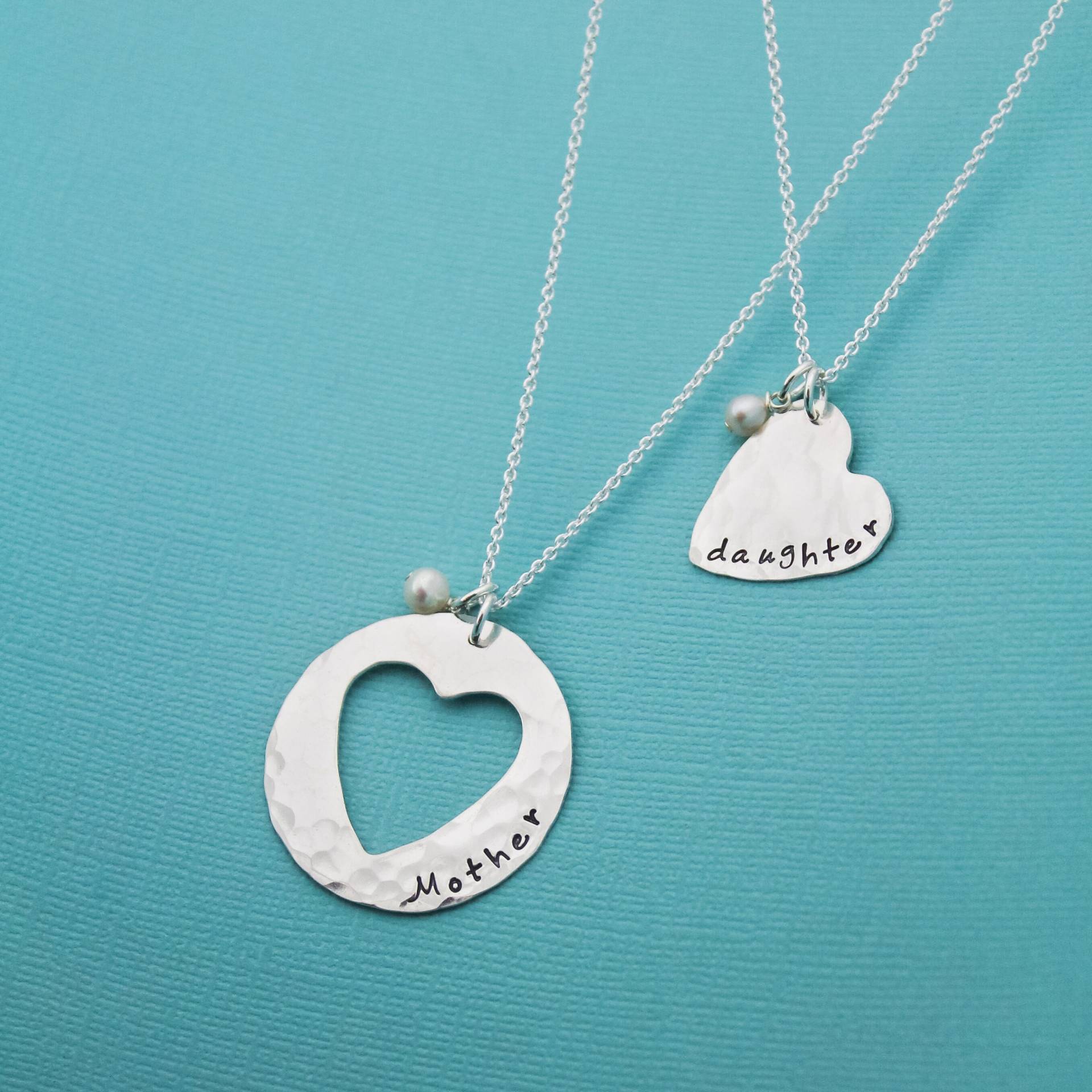 sterling Silber Mutter Tochter Halskette Set Hand Gestempelt Birthstone Schmuck sterling Silber Mutter Tochter Halskette Set Hand Gestempelt Birthstone Schmuck von TracyTayanDesigns