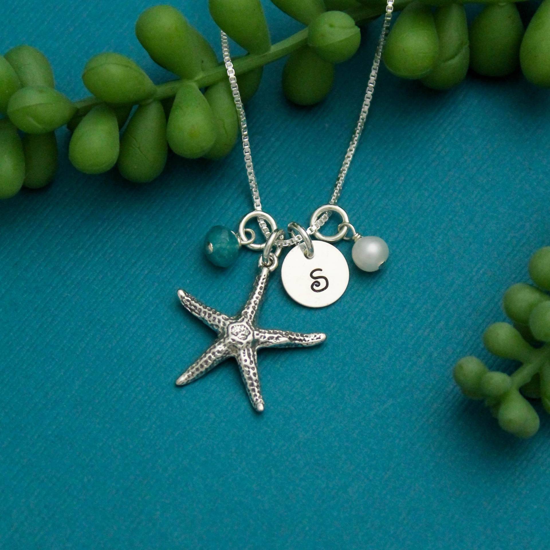 sterling Silber Seestern Halskette Personalisierter Initial, Geburtsstein & Perlenanhänger sterling Silber Seestern Halskette Personalisierter Initial, Geburtsstein & Perlenanhänger von TracyTayanDesigns