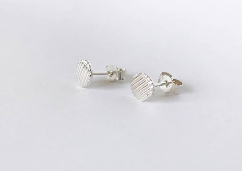 Einfache Lineare Ohrringe Einfache Lineare Ohrringe von TracyWilsonJewelley