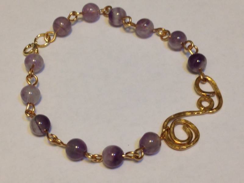 Amethyst Armband Mit 14 Kt Gold Füllen Draht Und Erkenntnisse von TracysMysticalGems