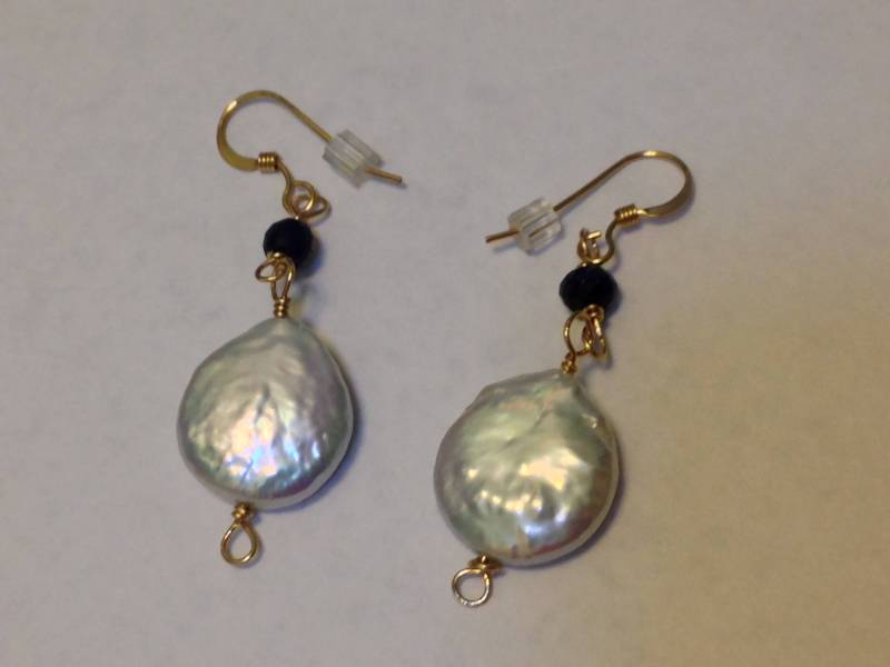 Perle Und Saphir Ohrringe Münze Perlen Gold Edelstein Kristall von TracysMysticalGems