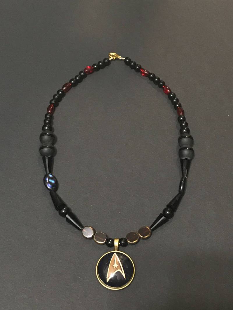 Star Trek Inspiriert Elegante Handgemachte Halsband Stil Perlen Halskette Star Trek Inspiriert Elegante Handgemachte Halsband Stil Perlen Halskette von Trader806