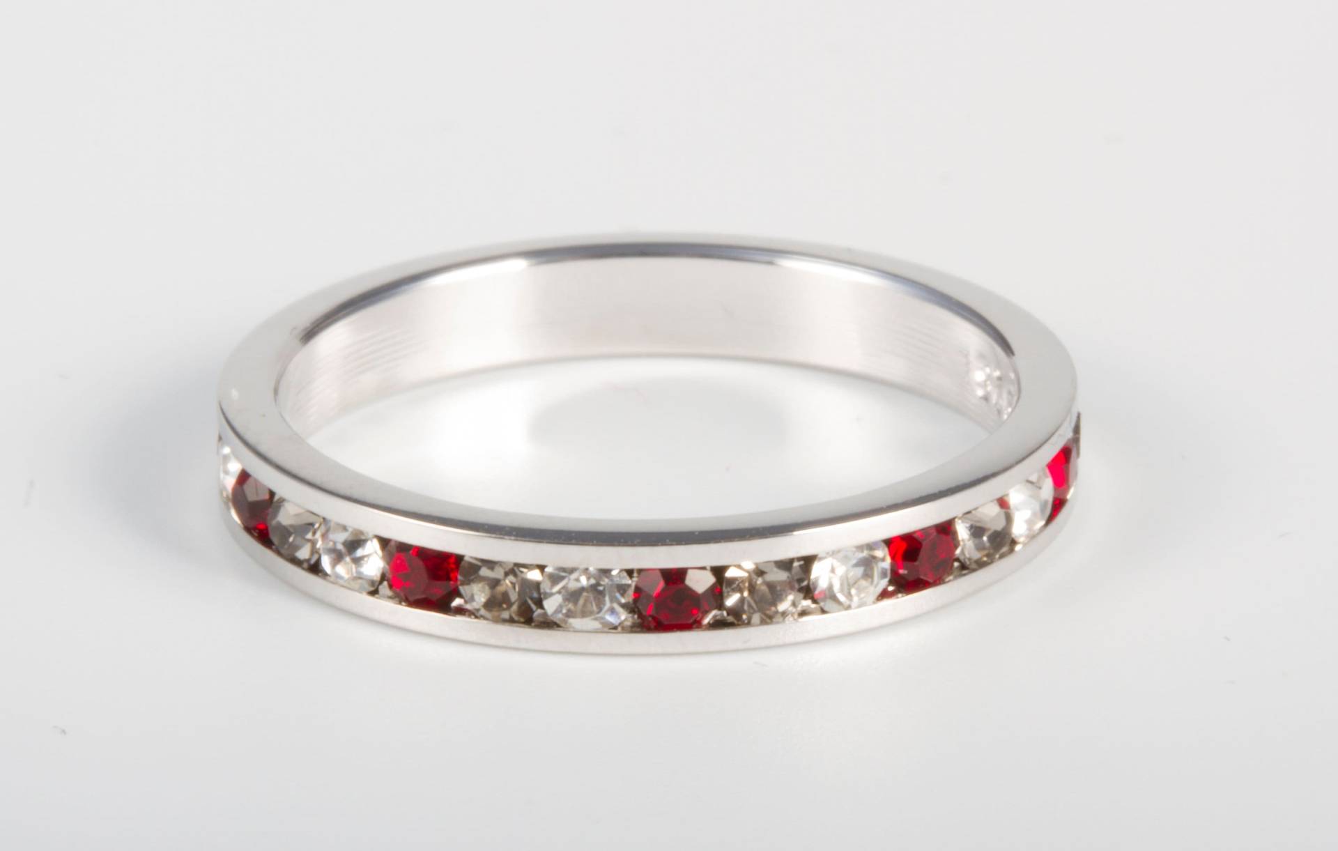 Traditions Sterling Silber Rose & Weiß Swarovski Kristall Eternity Ring - Stapelring Ehering Handgemachter Verlobungsring Traditions Sterling Silber Rose & Weiß Swarovski Kristall Eternity Ring - Stapelring Ehering Handgemachter Verlobungsring von TraditionsJewelryCo