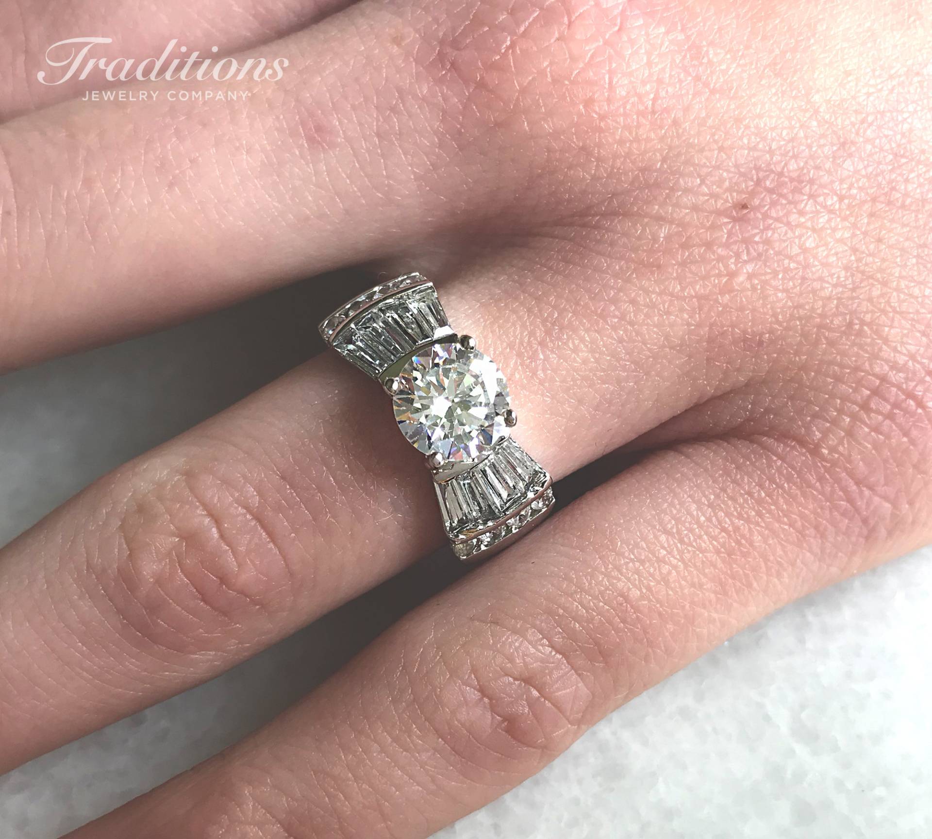 Verlobungsring Mit Zirkonia Vergoldet Verlobungsring Mit Zirkonia Vergoldet von TraditionsJewelryCo