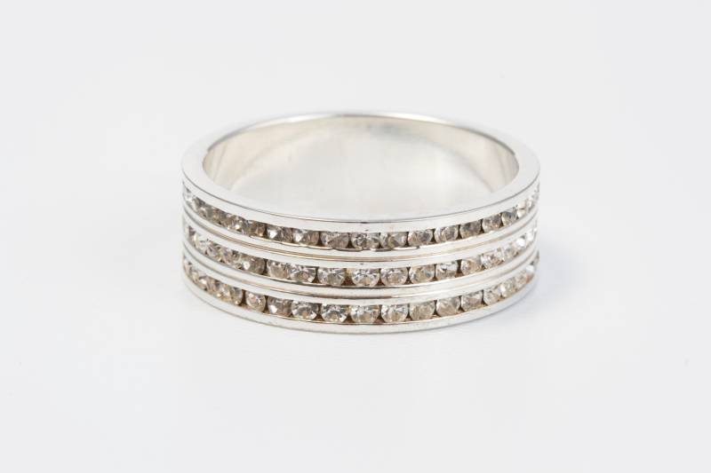 sterling Silber, Klarer Swarovski Kristall Eternity Ring - Ehering Verlobungsring sterling Silber, Klarer Swarovski Kristall Eternity Ring - Ehering Verlobungsring von TraditionsJewelryCo