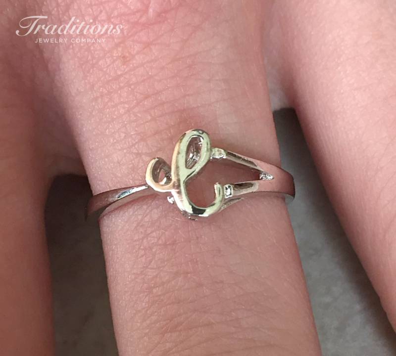 sterling Silber Initial C Ring - Monogramm Personalisierter Buchstaben Minimal Schmuck Zierliche Ringe sterling Silber Initial C Ring - Monogramm Personalisierter Buchstaben Minimal Schmuck Zierliche Ringe von TraditionsJewelryCo