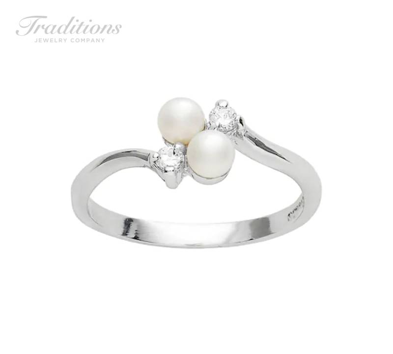 sterling Silber Zuchtperlenring Mit Zirkonia-Akzenten sterling Silber Zuchtperlenring Mit Zirkonia-Akzenten von TraditionsJewelryCo