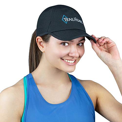 TrailHeads Laufkappe mit UV-Schutz | Kappe Damen | Damen Cap |Schirmmütze Damen - Schwarz mit Logo von TrailHeads