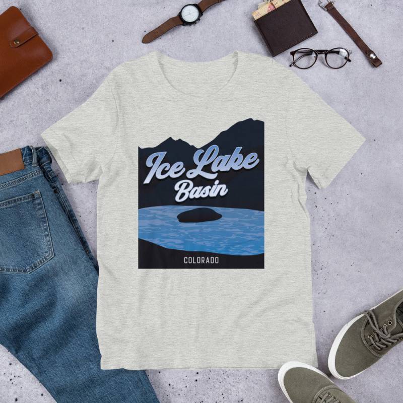Ice Lake Basin - Colorado Unisex T-Shirt von TrailMemories