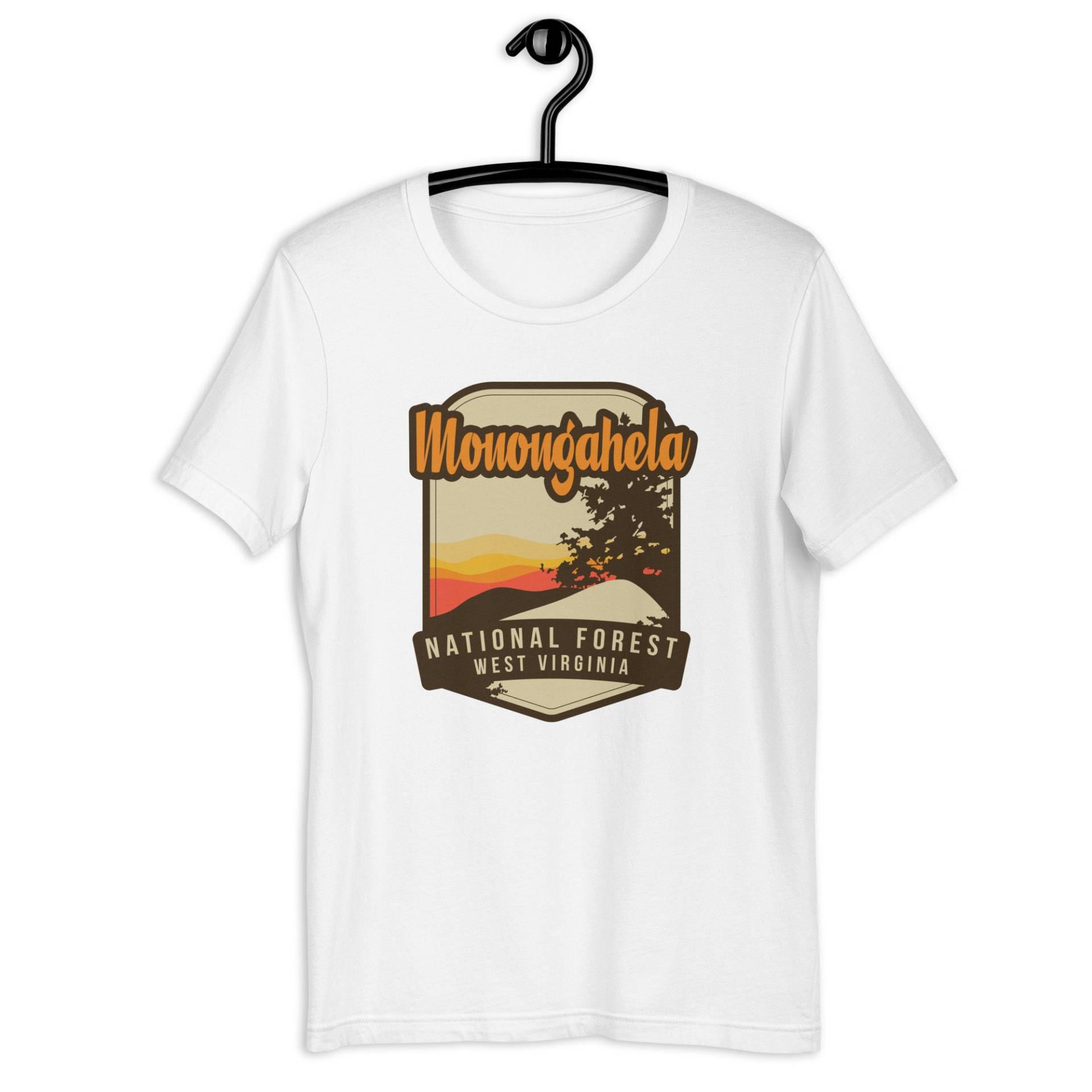 Monongahela National Forest - West Virginia Unisex T-Shirt von TrailMemories