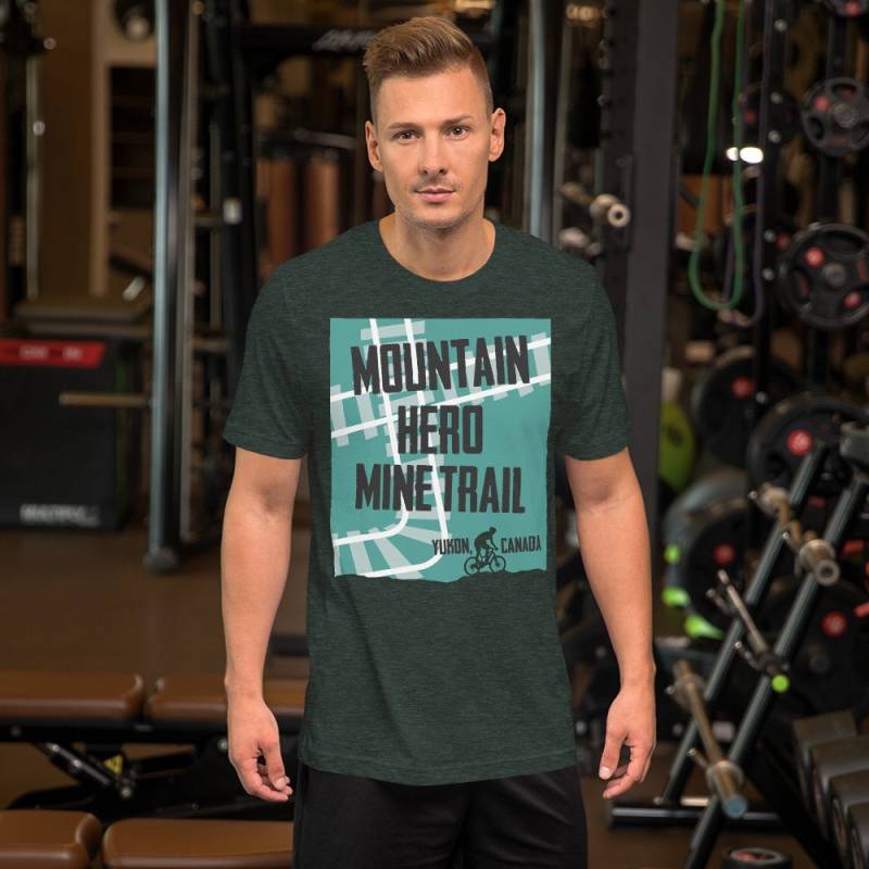 Mountain Hero Mine Trail - Yukon, Kanada Unisex T-Shirt von TrailMemories
