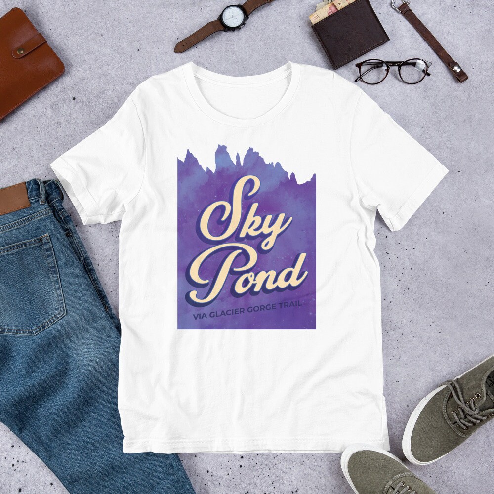 Sky Pond Via Gletscher Gorge Trail Unisex T-Shirt von TrailMemories