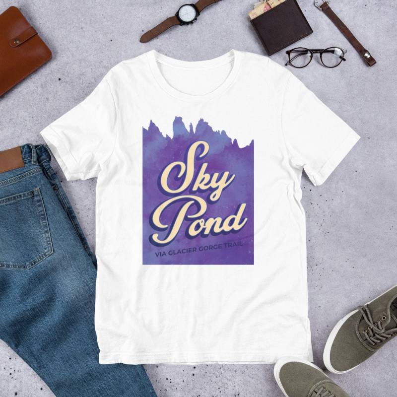 Sky Pond Via Gletscher Gorge Trail Unisex T-Shirt von TrailMemories