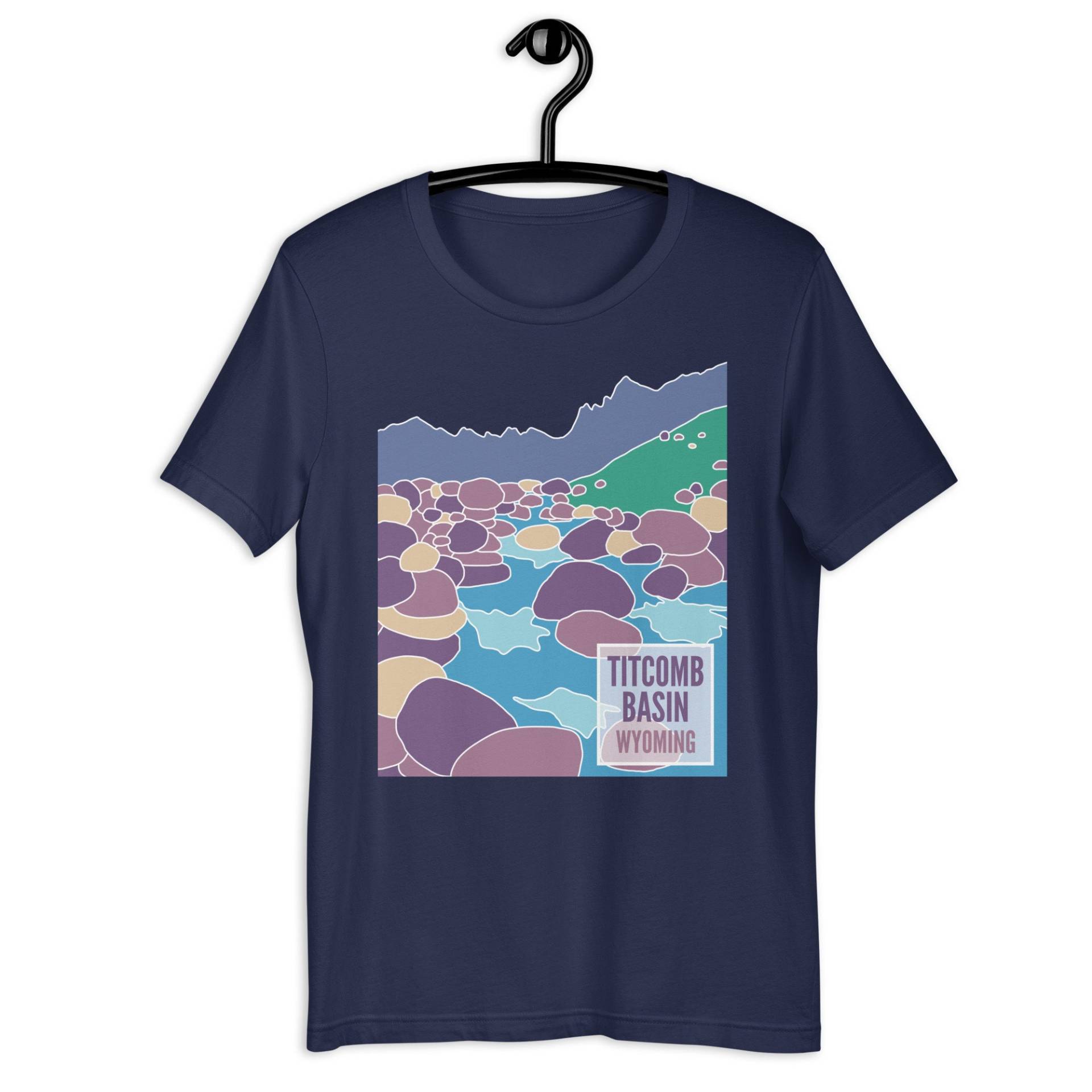 Titcomb Basin - Wyoming Unisex T-Shirt von TrailMemories