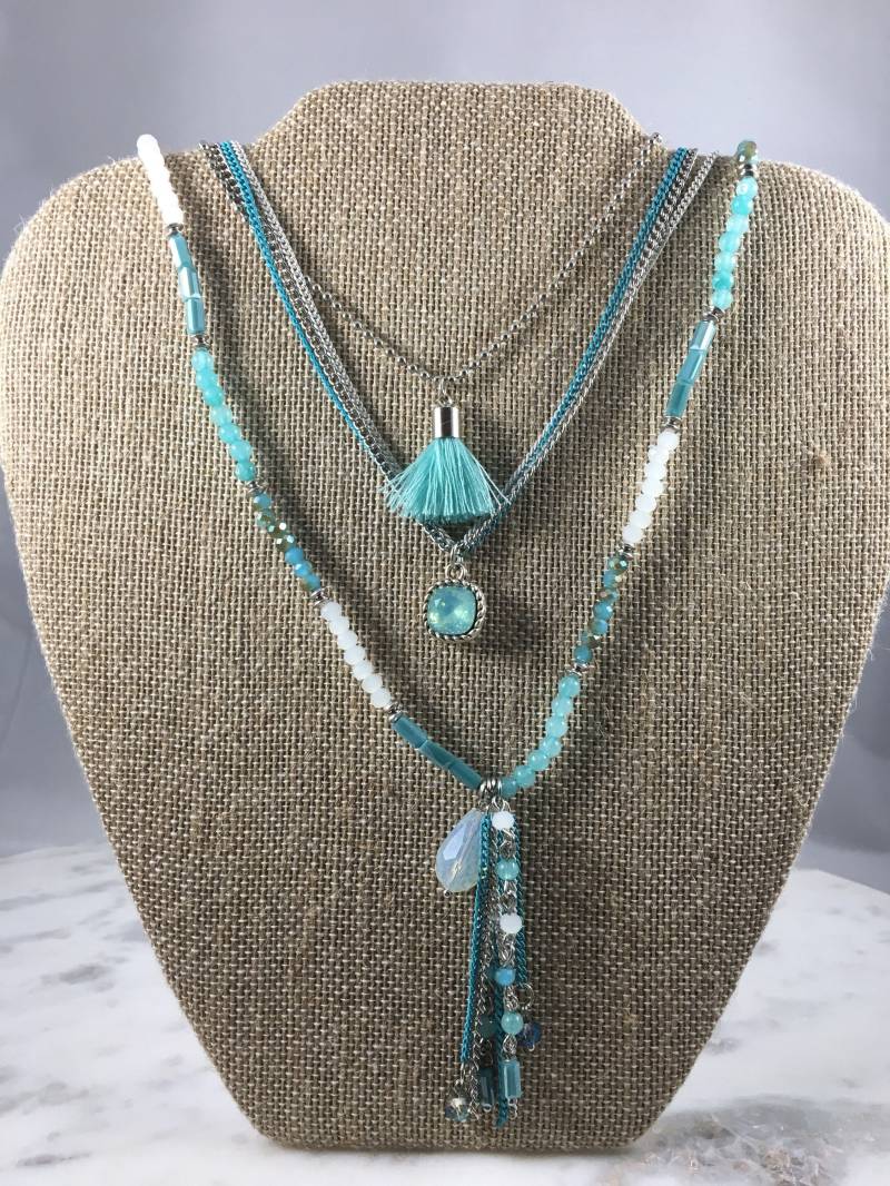 Boho Türkis Triple Strang Quaste Halskette - Tragen Sie 6 Verschiedene Möglichkeiten, Perlen von TrailsEndFarmCrafts