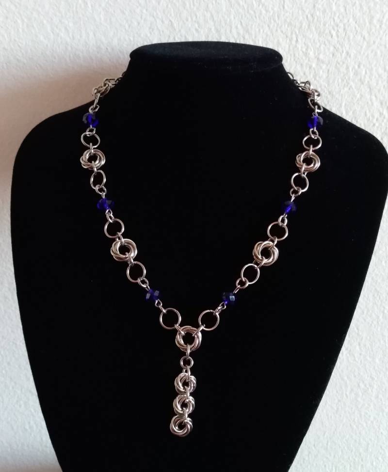 Chainmaille Halskette, Beaded Chainmaille, Anhänger, Edelstahl Möbius Ringe Infinity Jubiläumsgeschenk Chainmaille Halskette, Beaded Chainmaille, Anhänger, Edelstahl Möbius Ringe Infinity Jubiläumsgeschenk von TralalaByJelena
